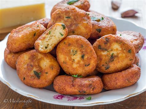 Polpette di patate e sesamo croccanti