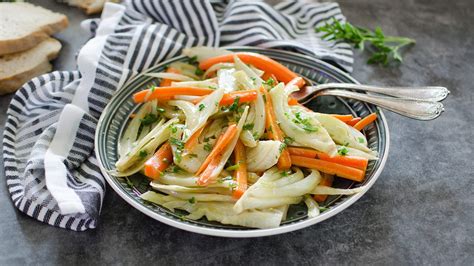 Centrifugato di finocchi e carote viola